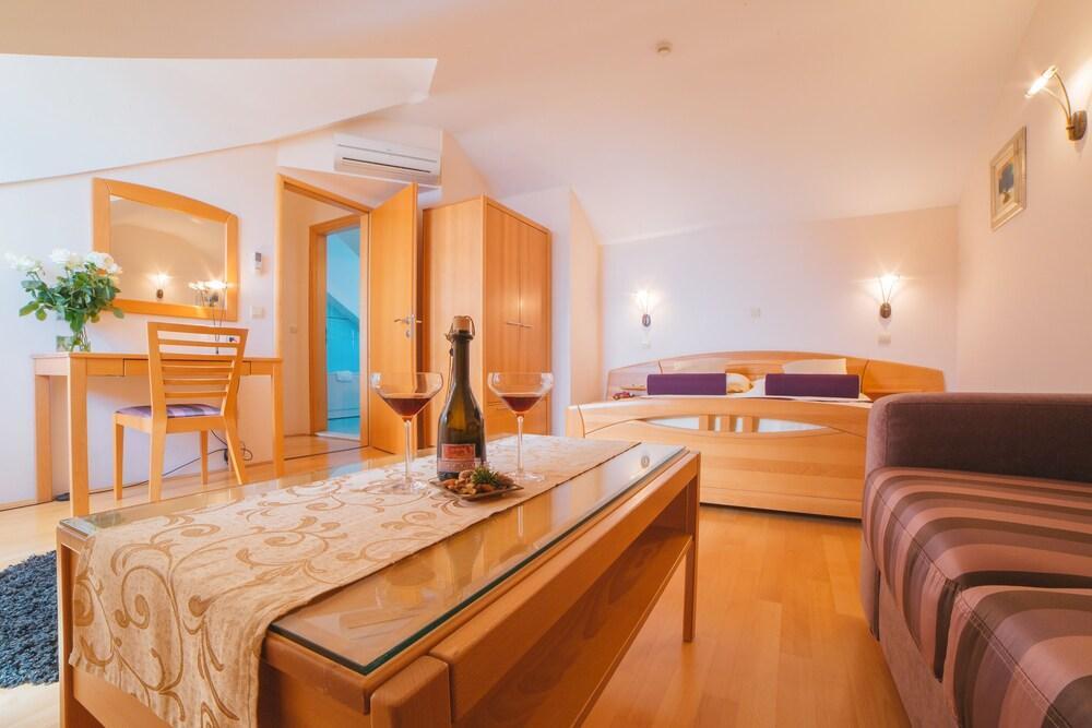 Park Hvar Đảo Hvar Ngoại thất bức ảnh